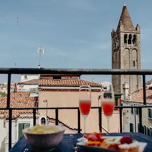palazzetto-barnaba.hotelinveneto.com/