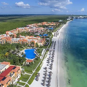 https://ocean-coral-and-turquesa.quintano-roohotels.com