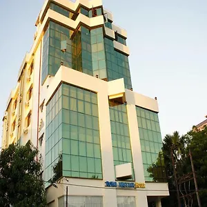 Royal Khattar 3* Yangon
